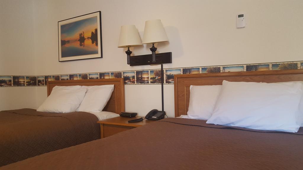 Longliner Lodge And Suites Sitka Exterior photo