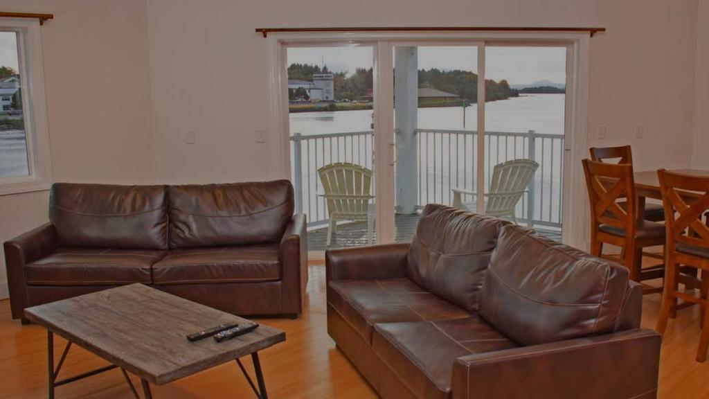 Longliner Lodge And Suites Sitka Exterior photo